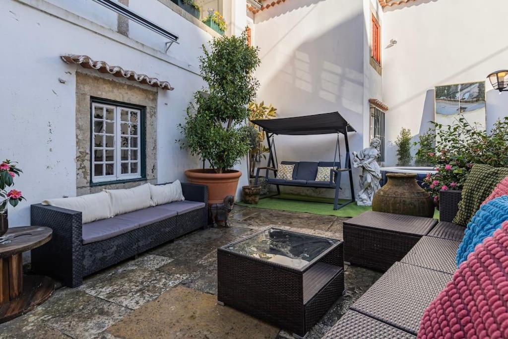 Unique Luxurious 17-Century Smart Chapel In Historical Center - Sintra Wow Villa Exteriör bild