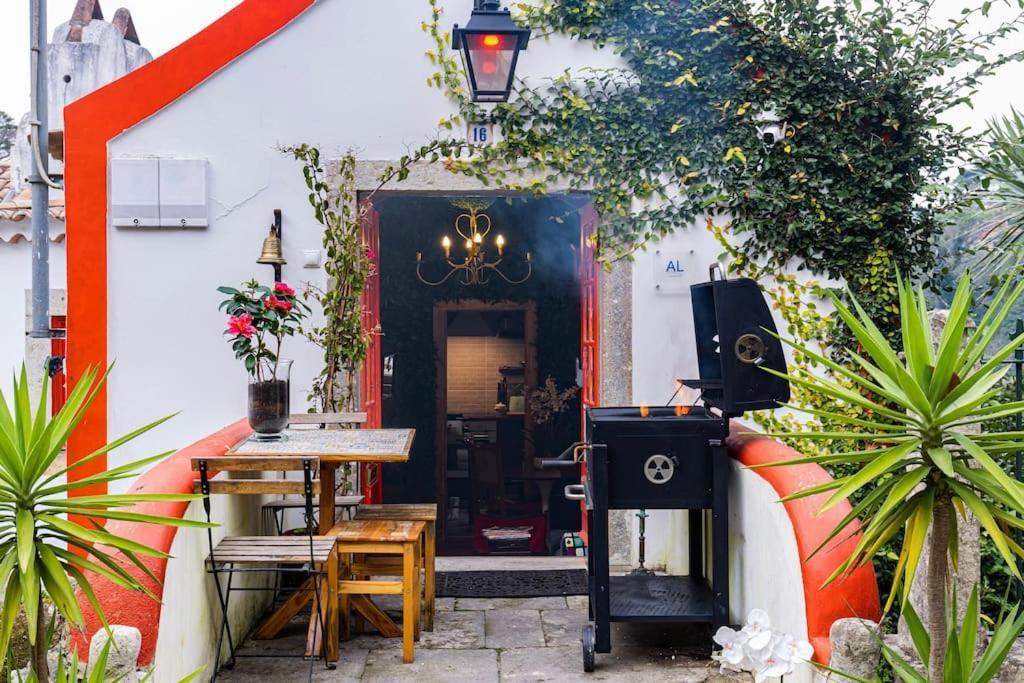Unique Luxurious 17-Century Smart Chapel In Historical Center - Sintra Wow Villa Exteriör bild