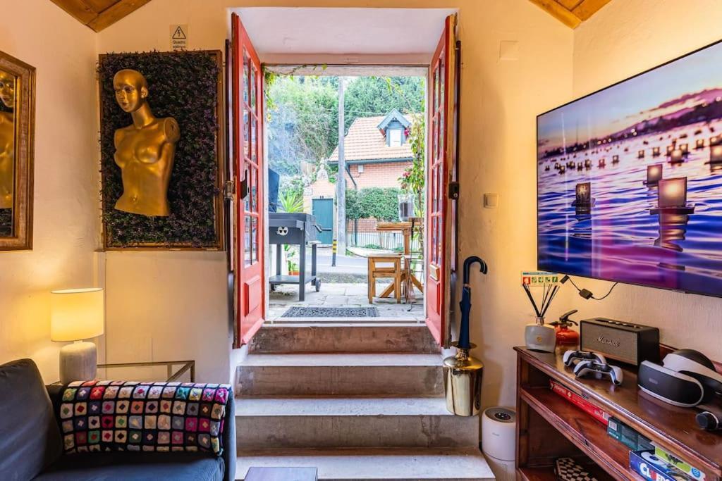 Unique Luxurious 17-Century Smart Chapel In Historical Center - Sintra Wow Villa Exteriör bild