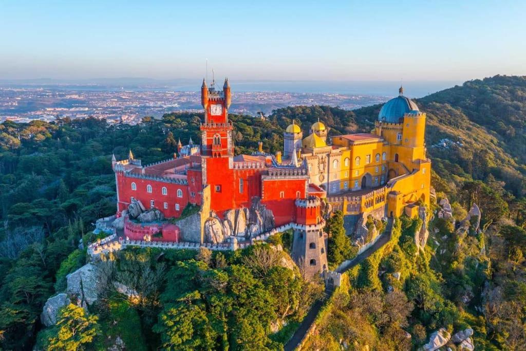 Unique Luxurious 17-Century Smart Chapel In Historical Center - Sintra Wow Villa Exteriör bild